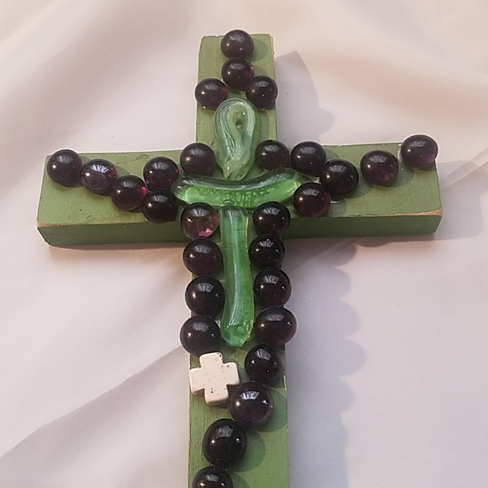 Wood Cross - Picture 2 of 3